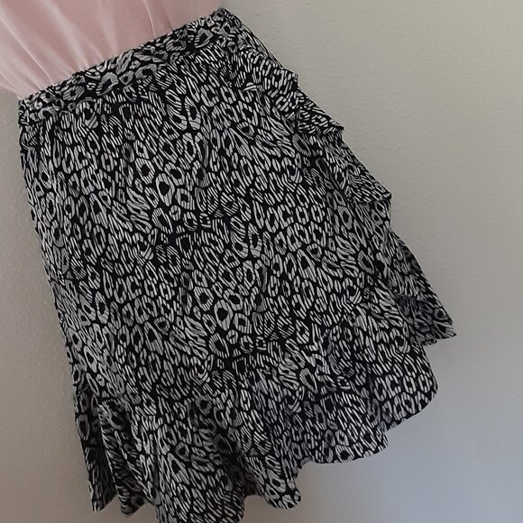 Michael Kors * Sz S * Elastic Waist 28-38" * Flowy * Blk & Wht * Mini Skirt - Picture 3 of 6